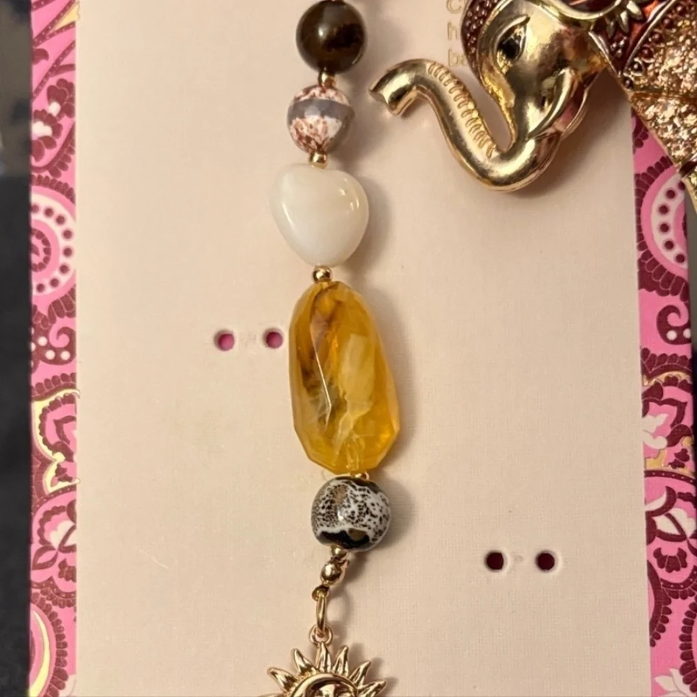 🐘▪️Piper K▪️Beautiful Elephant beaded Keychain Bag Charm